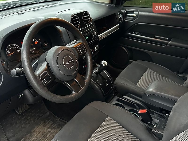 Внедорожник / Кроссовер Jeep Compass 2015 в Полтаве