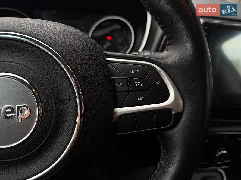 Внедорожник / Кроссовер Jeep Compass 2018 в Ровно