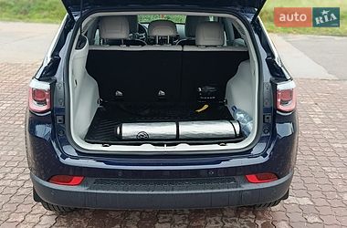 Внедорожник / Кроссовер Jeep Compass 2017 в Мостиске