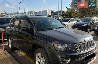 Внедорожник / Кроссовер Jeep Compass 2014 в Киеве