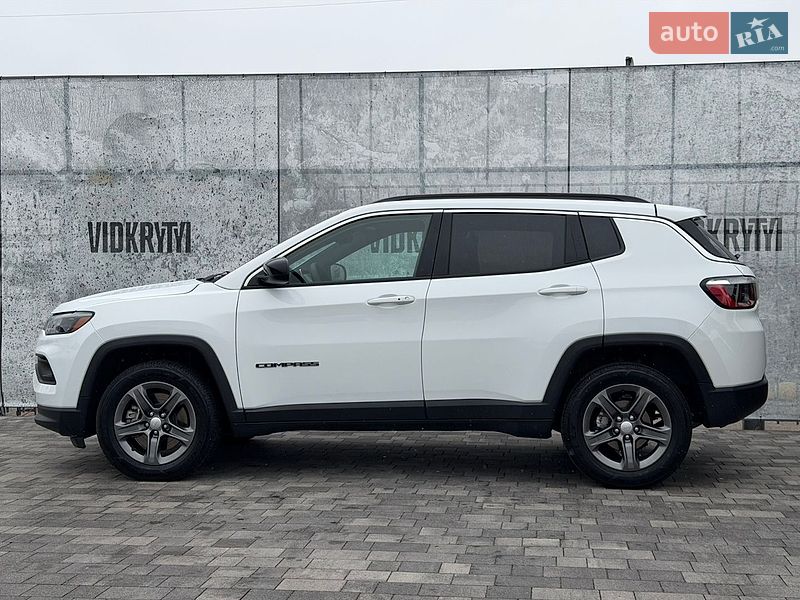Внедорожник / Кроссовер Jeep Compass 2023 в Киеве