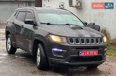 Внедорожник / Кроссовер Jeep Compass 2018 в Киеве