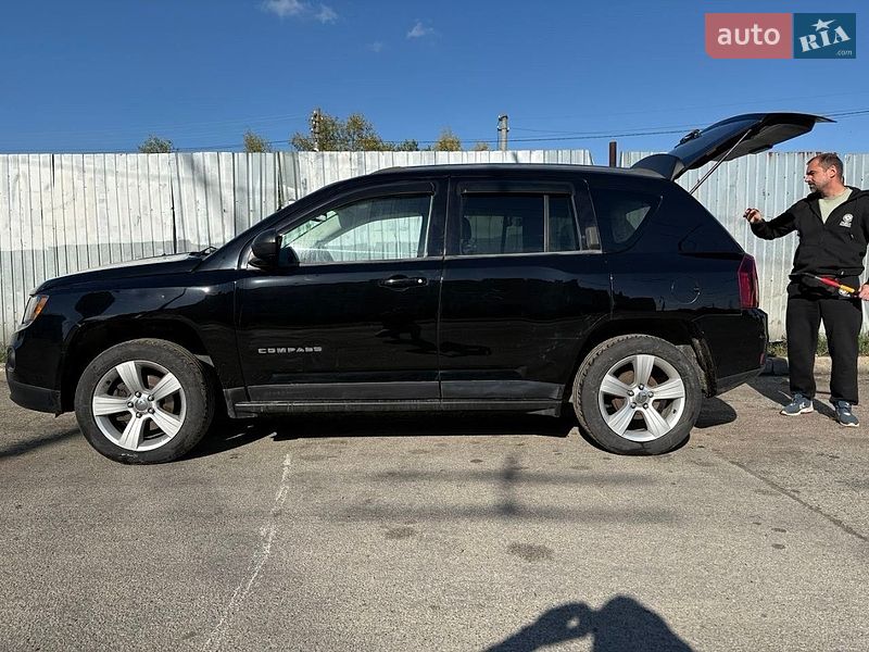 Позашляховик / Кросовер Jeep Compass 2013 в Києві
