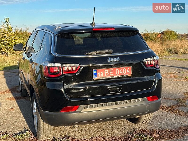 Внедорожник / Кроссовер Jeep Compass 2023 в Ровно