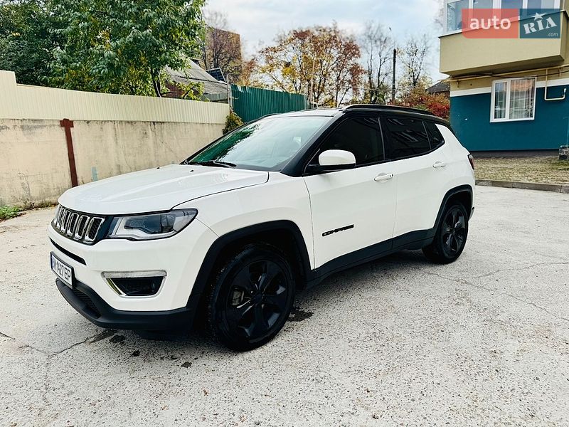 Внедорожник / Кроссовер Jeep Compass 2019 в Ромнах