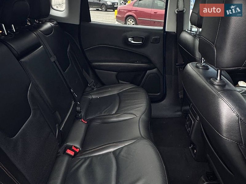Внедорожник / Кроссовер Jeep Compass 2021 в Киеве