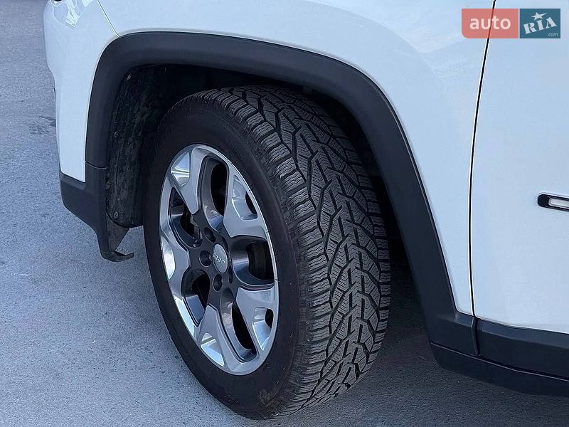 Внедорожник / Кроссовер Jeep Compass 2019 в Ровно