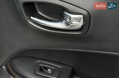 Внедорожник / Кроссовер Jeep Compass 2019 в Ровно