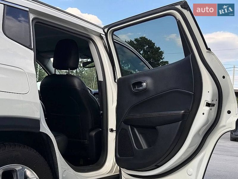 Внедорожник / Кроссовер Jeep Compass 2019 в Ровно