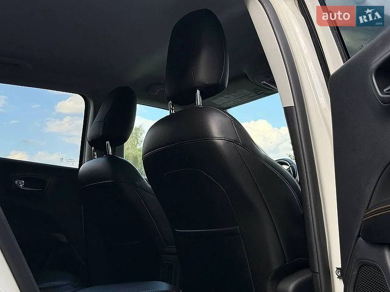 Внедорожник / Кроссовер Jeep Compass 2019 в Ровно
