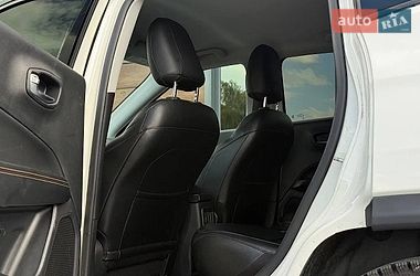Внедорожник / Кроссовер Jeep Compass 2019 в Ровно