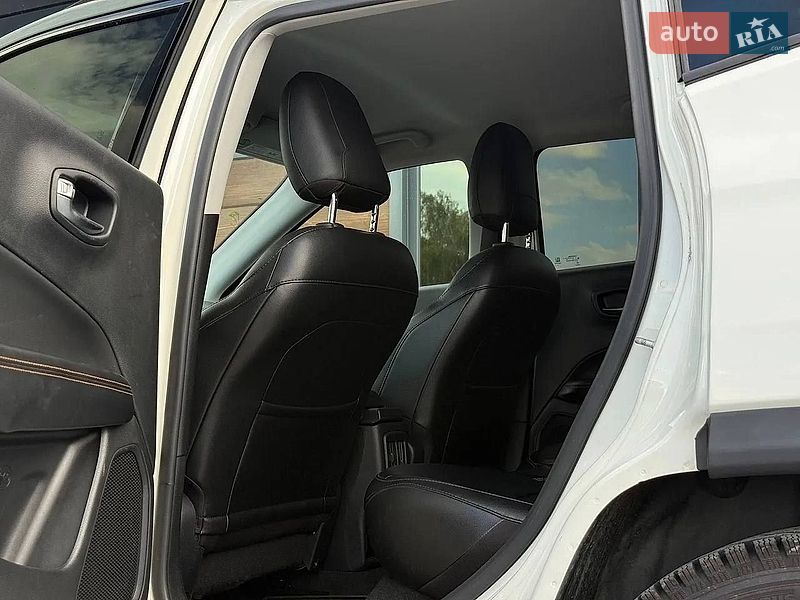 Внедорожник / Кроссовер Jeep Compass 2019 в Ровно