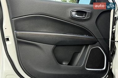 Внедорожник / Кроссовер Jeep Compass 2019 в Ровно