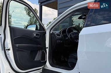 Внедорожник / Кроссовер Jeep Compass 2019 в Ровно