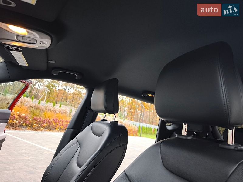 Позашляховик / Кросовер Jeep Compass 2025 в Луцьку фото 42 Позашляховик / Кросовер Jeep Compass 2025 в Луцьку