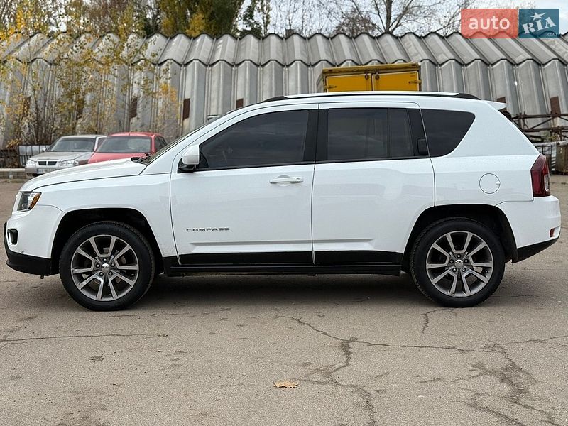 Позашляховик / Кросовер Jeep Compass 2015 в Чернігові