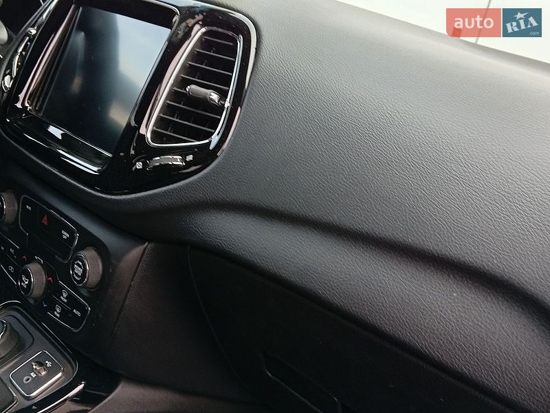 Позашляховик / Кросовер Jeep Compass 2018 в Кривому Розі