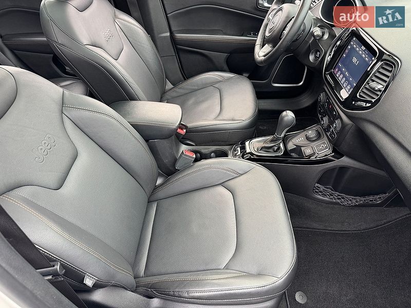 Внедорожник / Кроссовер Jeep Compass 2018 в Киеве