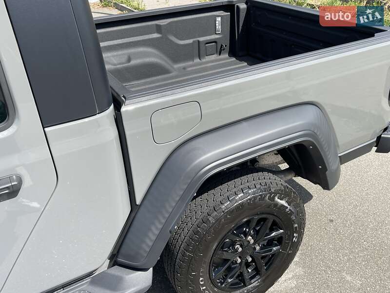 Пикап Jeep Gladiator 2022 в Киеве