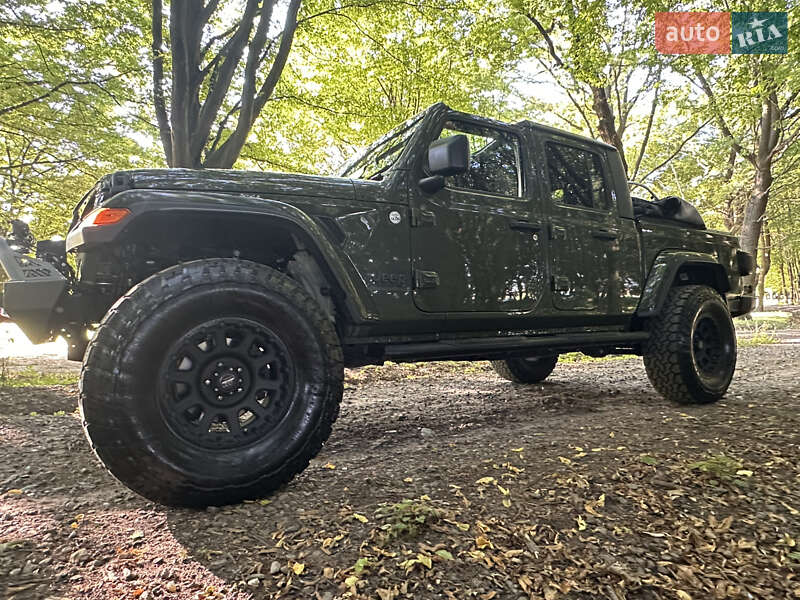 Пикап Jeep Gladiator 2021 в Львове