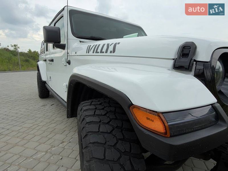 Пікап Jeep Gladiator 2021 в Львові