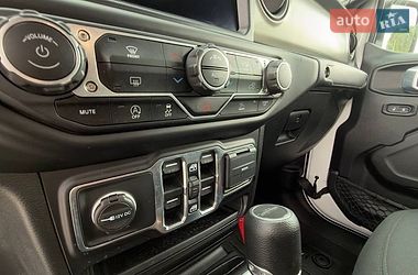 Пікап Jeep Gladiator 2021 в Львові