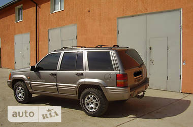 Внедорожник / Кроссовер Jeep Grand Cherokee 1997 в Калуше