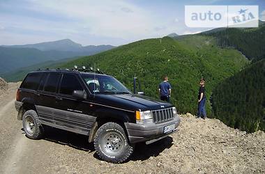 Внедорожник / Кроссовер Jeep Grand Cherokee 1997 в Рахове