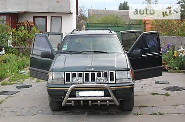 Внедорожник / Кроссовер Jeep Grand Cherokee 1994 в Житомире