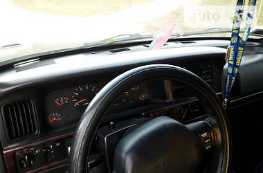 Внедорожник / Кроссовер Jeep Grand Cherokee 1998 в 