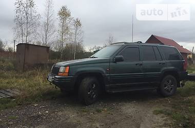 Позашляховик / Кросовер Jeep Grand Cherokee 1995 в 