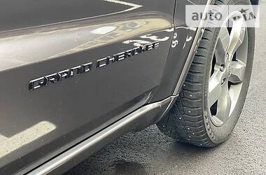 Позашляховик / Кросовер Jeep Grand Cherokee 2015 в Києві
