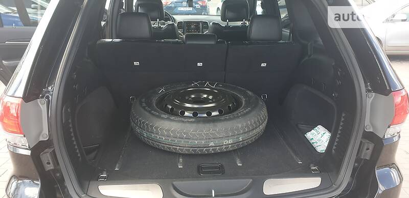 Внедорожник / Кроссовер Jeep Grand Cherokee 2015 в Кривом Роге