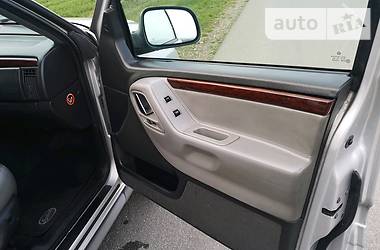Позашляховик / Кросовер Jeep Grand Cherokee 2003 в 