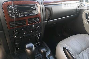 Позашляховик / Кросовер Jeep Grand Cherokee 2003 в 