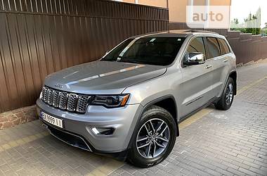 Внедорожник / Кроссовер Jeep Grand Cherokee 2017 в Хмельницком