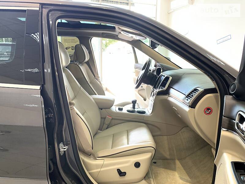 Позашляховик / Кросовер Jeep Grand Cherokee 2015 в Чернігові фото 36 Позашляховик / Кросовер Jeep Grand Cherokee 2015 в Чернігові