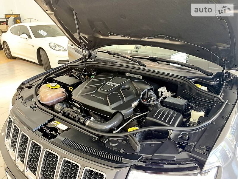 Позашляховик / Кросовер Jeep Grand Cherokee 2015 в Чернігові фото 50 Позашляховик / Кросовер Jeep Grand Cherokee 2015 в Чернігові