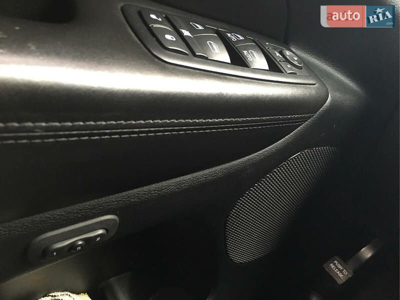 2011 Jeep Grand Cherokee - мініатюра 18