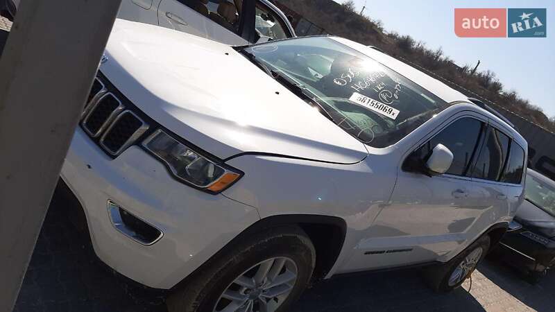 Внедорожник / Кроссовер Jeep Grand Cherokee 2016 в Сумах