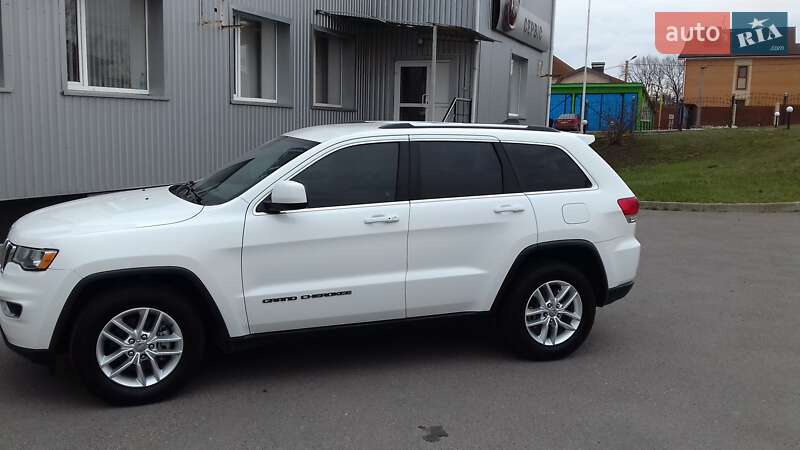 Внедорожник / Кроссовер Jeep Grand Cherokee 2016 в Сумах