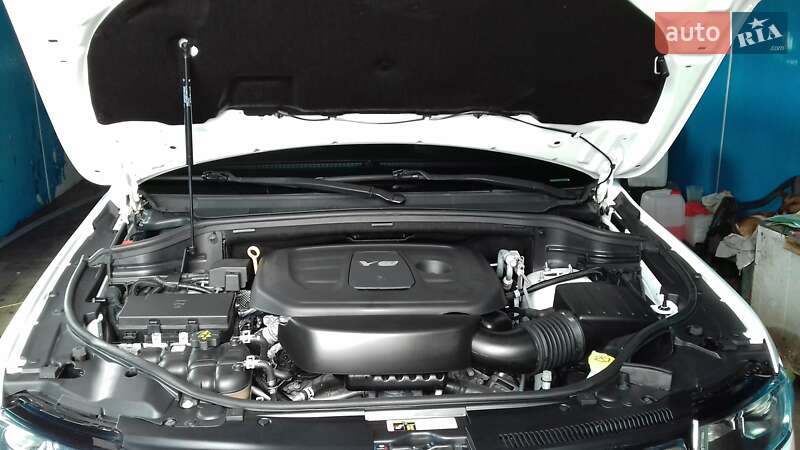 Внедорожник / Кроссовер Jeep Grand Cherokee 2016 в Сумах