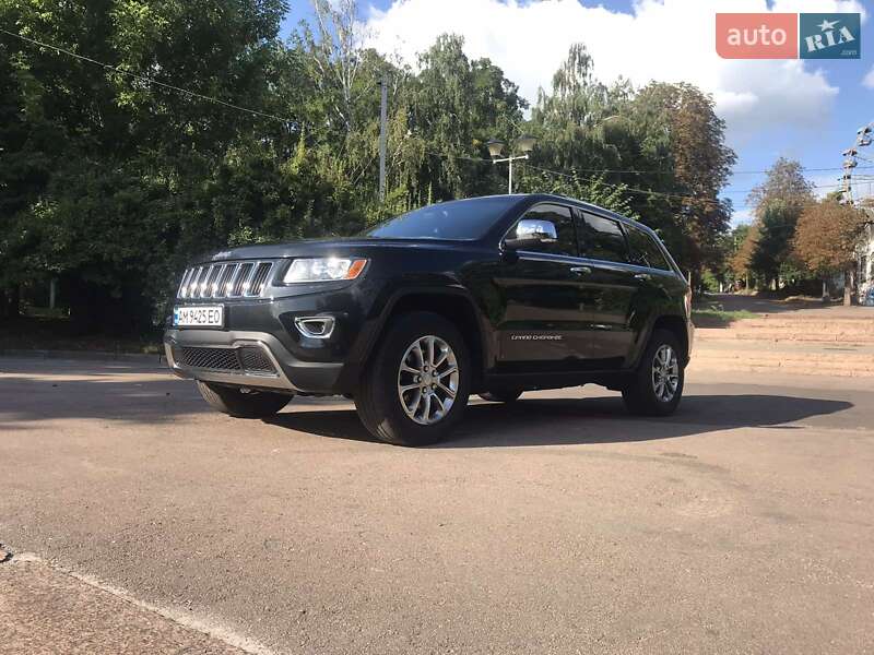 Внедорожник / Кроссовер Jeep Grand Cherokee 2015 в Житомире