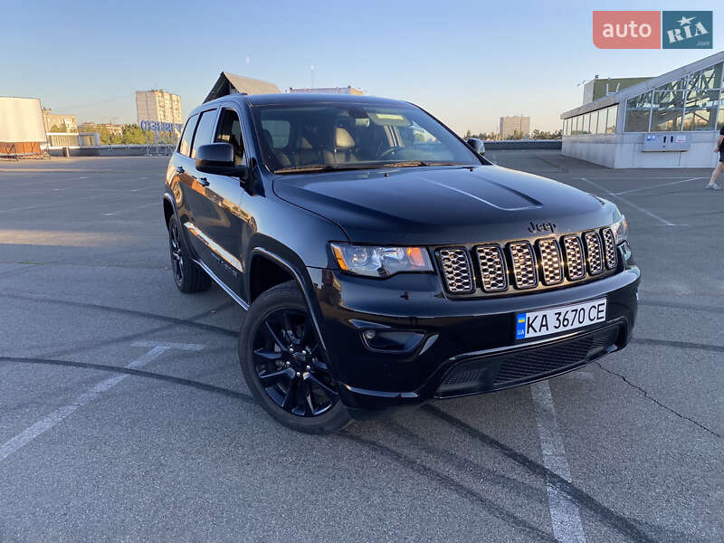 Внедорожник / Кроссовер Jeep Grand Cherokee 2017 в Киеве фото 5 Внедорожник / Кроссовер Jeep Grand Cherokee 2017 в Киеве