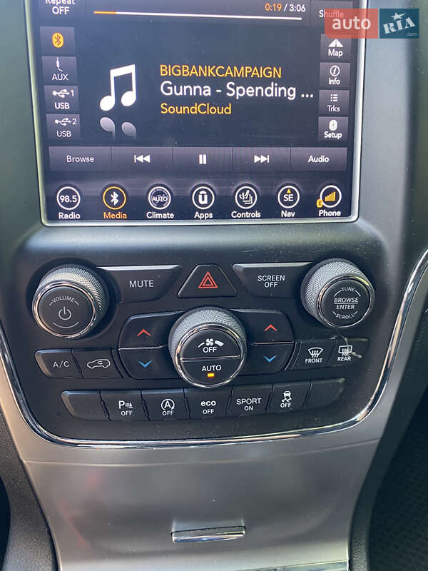 Внедорожник / Кроссовер Jeep Grand Cherokee 2017 в Киеве фото 20 Внедорожник / Кроссовер Jeep Grand Cherokee 2017 в Киеве