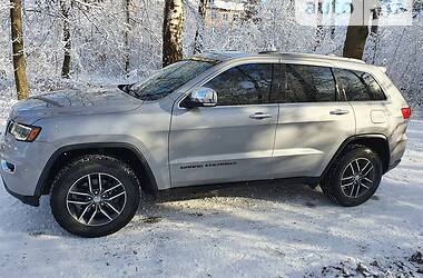 Внедорожник / Кроссовер Jeep Grand Cherokee 2017 в Львове