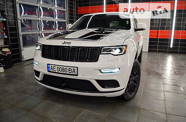 Внедорожник / Кроссовер Jeep Grand Cherokee 2016 в Кривом Роге