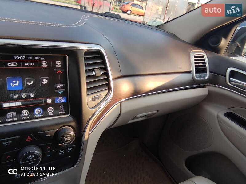 Внедорожник / Кроссовер Jeep Grand Cherokee 2013 в Бориславе фото 4 Внедорожник / Кроссовер Jeep Grand Cherokee 2013 в Бориславе