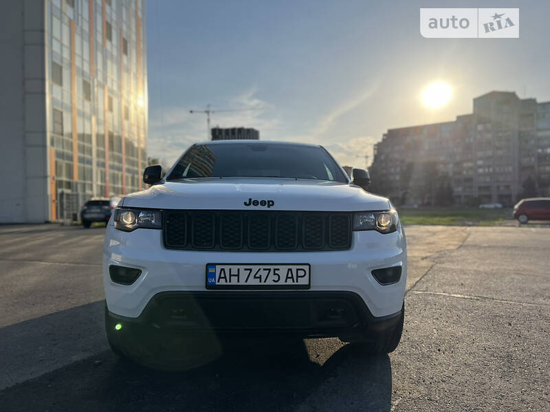 Позашляховик / Кросовер Jeep Grand Cherokee 2019 в Дніпрі