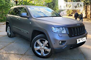 Позашляховик / Кросовер Jeep Grand Cherokee 2011 в Києві